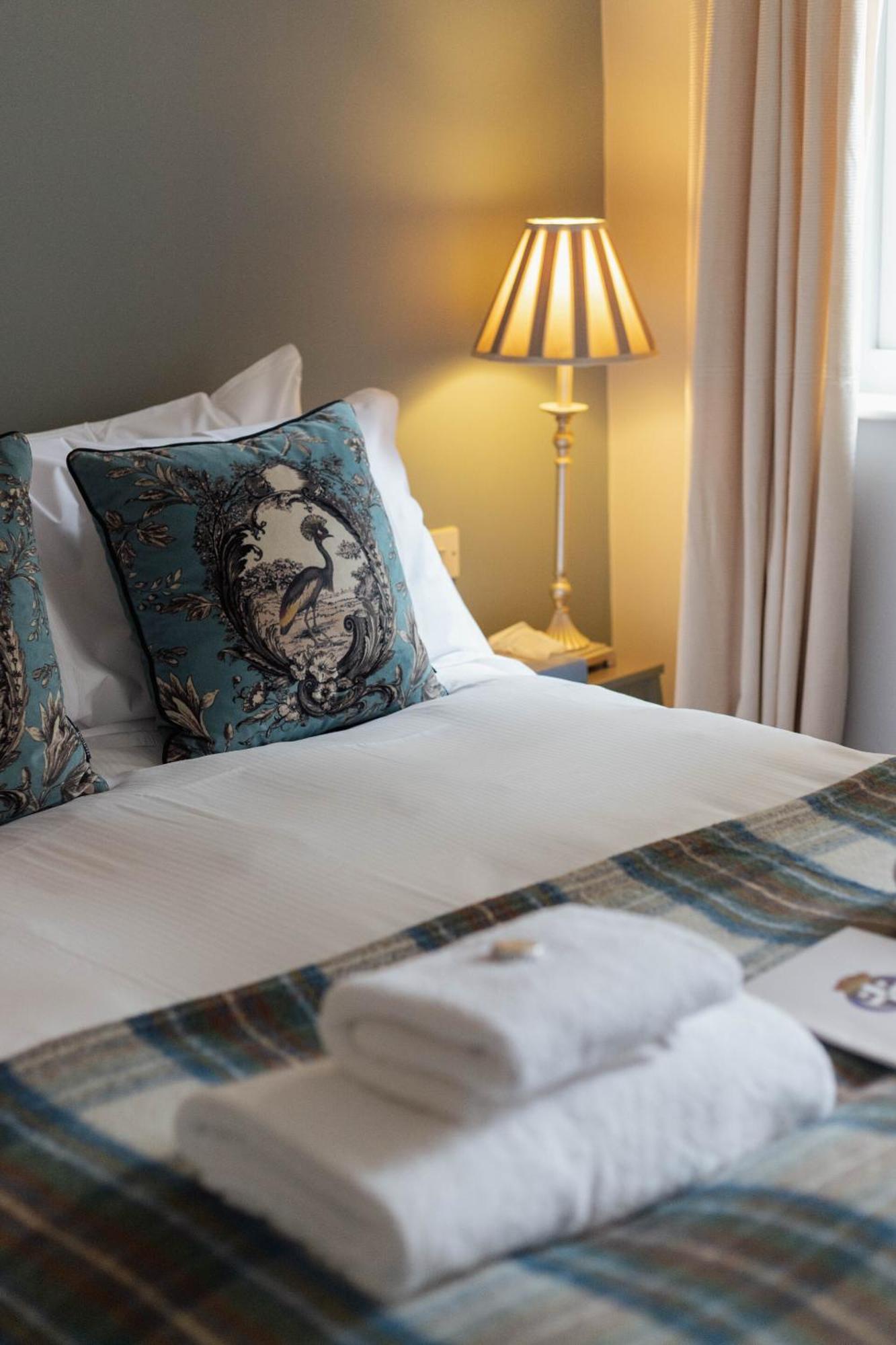 The Devonshire Arms Hotel Baslow Room photo
